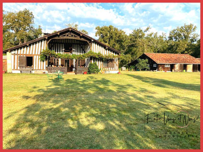 Maison ancienne - 220 m² - 8 pièces