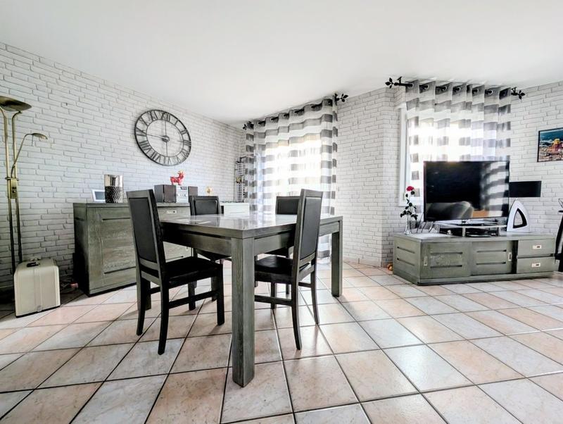 Maison - 95 m² - 4 pièces