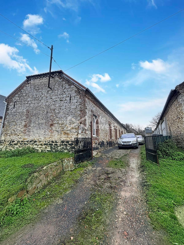 Maison - 110 m² - 9 pièces