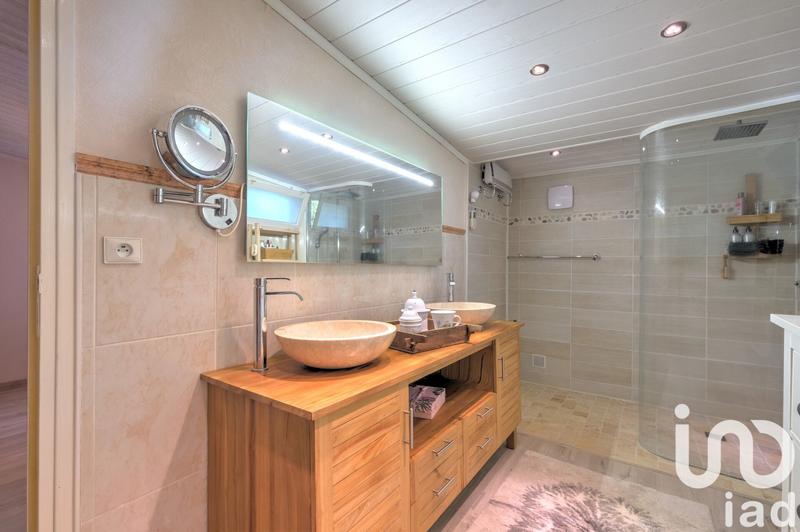 Maison - 136 m² - 5 pièces