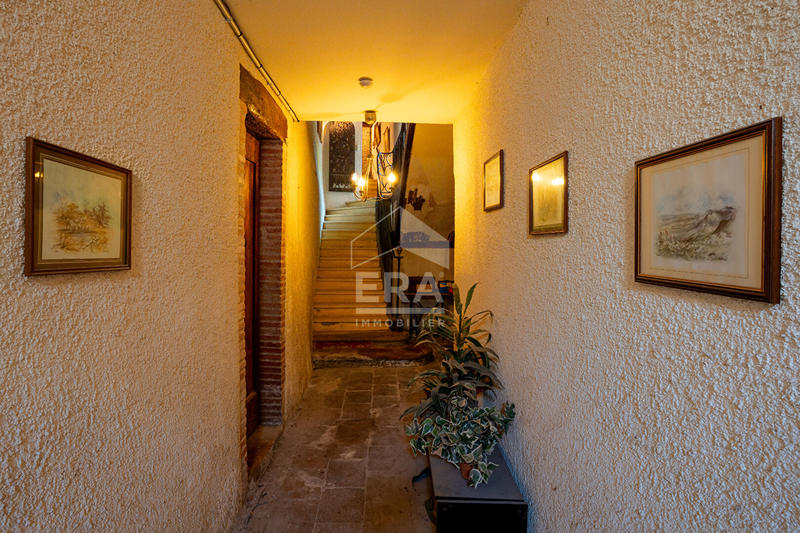 Demeure - 438 m² - 13 pièces