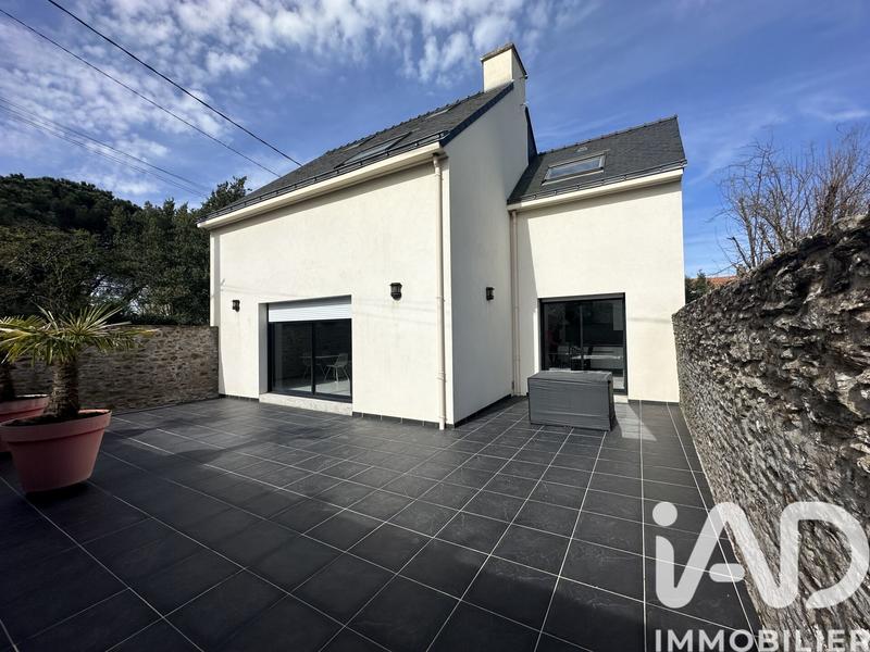 Maison - 142 m² - 6 pièces
