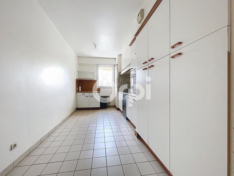 Appartement - 146 m² - 5 pièces