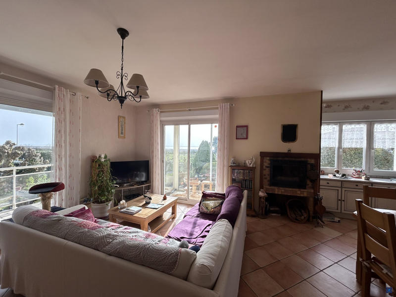 Maison - 187 m² - 6 pièces