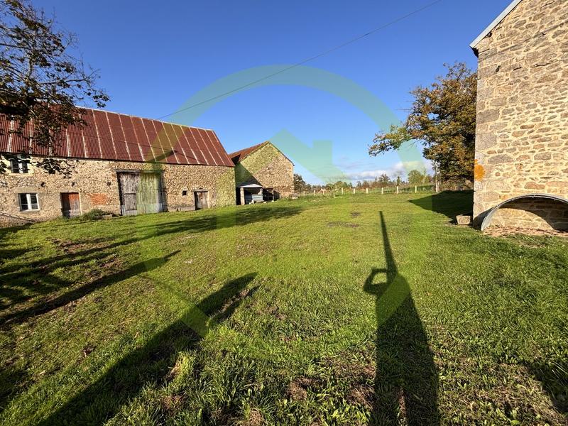 Grange - 250 m² - 2 pièces