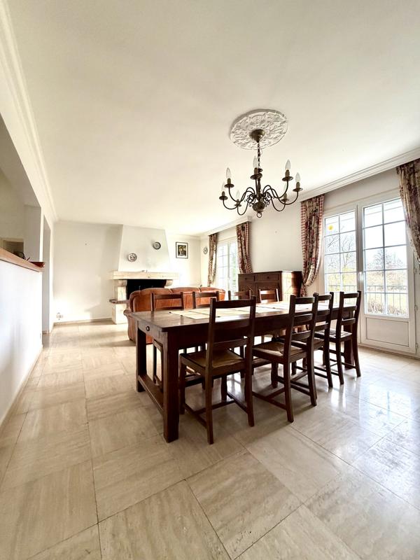 Maison traditionnelle - 155 m² - 7 pièces