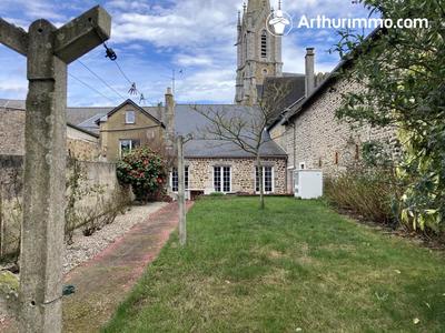 Maison - 180 m² - 9 pièces