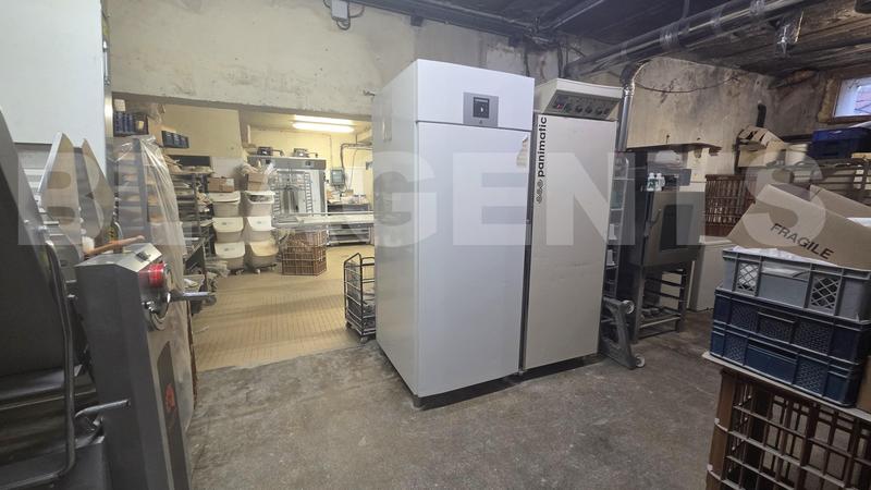 Fonds de commerce - Magasins - 137 m²