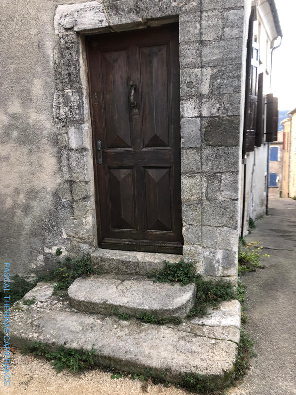 Maison - 250 m² - 10 pièces