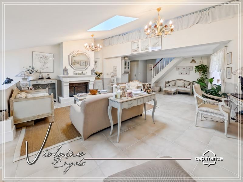 Maison de maîtres - 408 m² - 8 pièces