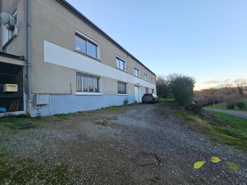 Maison - 180 m² - 7 pièces