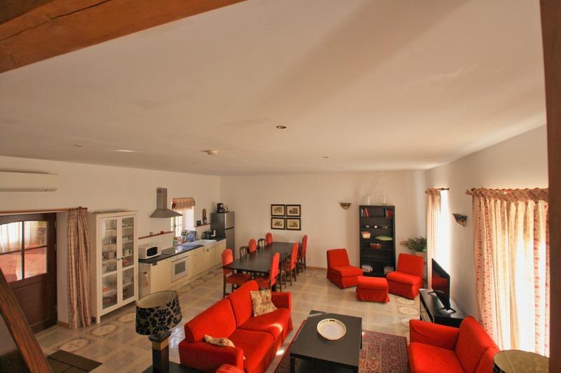 Propriété - 270 m² - 11 pièces