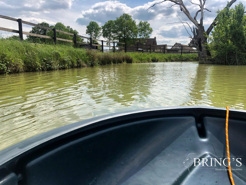 Maison - 215 m² - 8 pièces