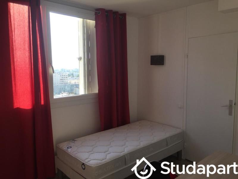 Chambre - 9 m² - 1 pièce