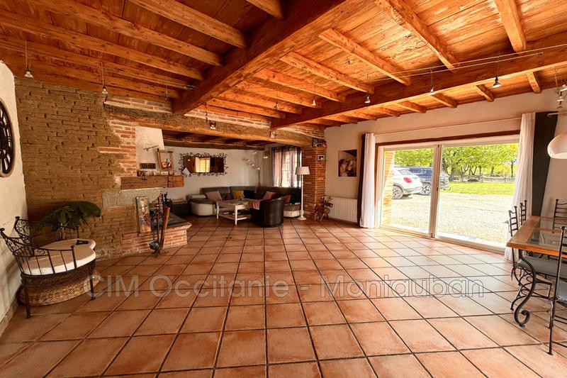 Maison - 220 m² - 7 pièces