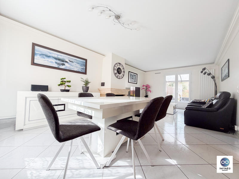 Maison - 107 m² - 6 pièces