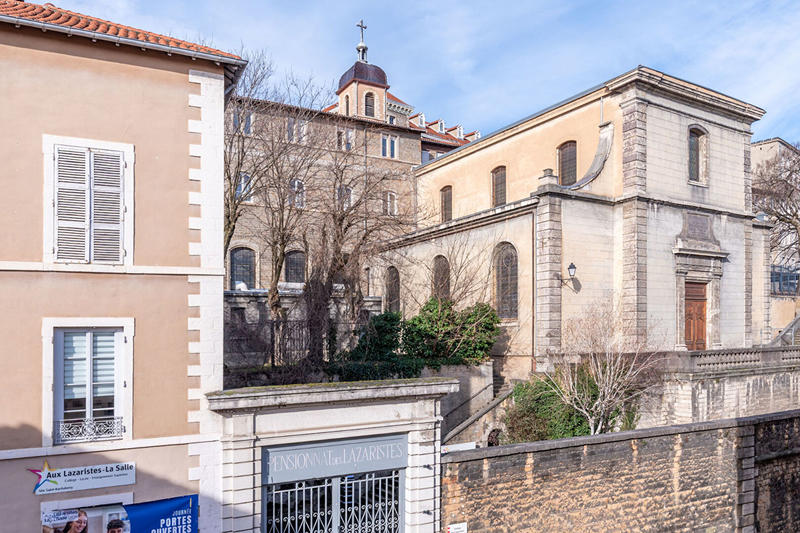 Appartement - 147 m² - 6 pièces