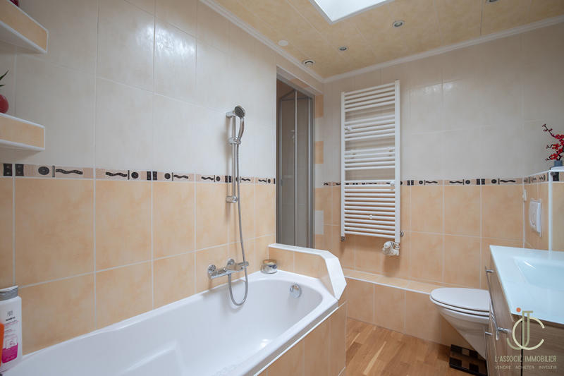 Appartement - 76 m² - 3 pièces