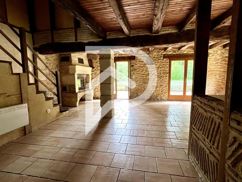 Maison - 221 m² - 8 pièces