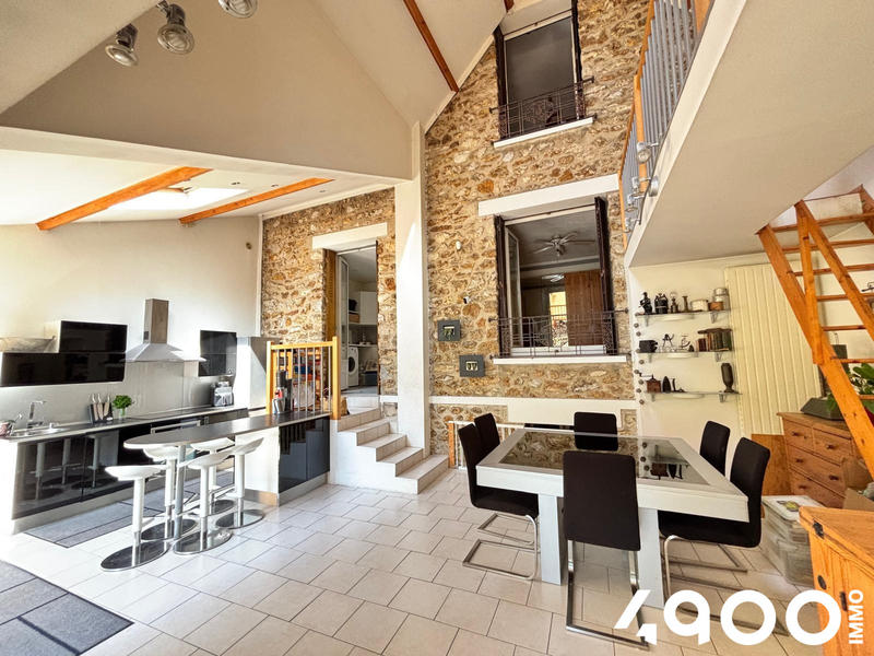 Maison - 150 m² - 7 pièces