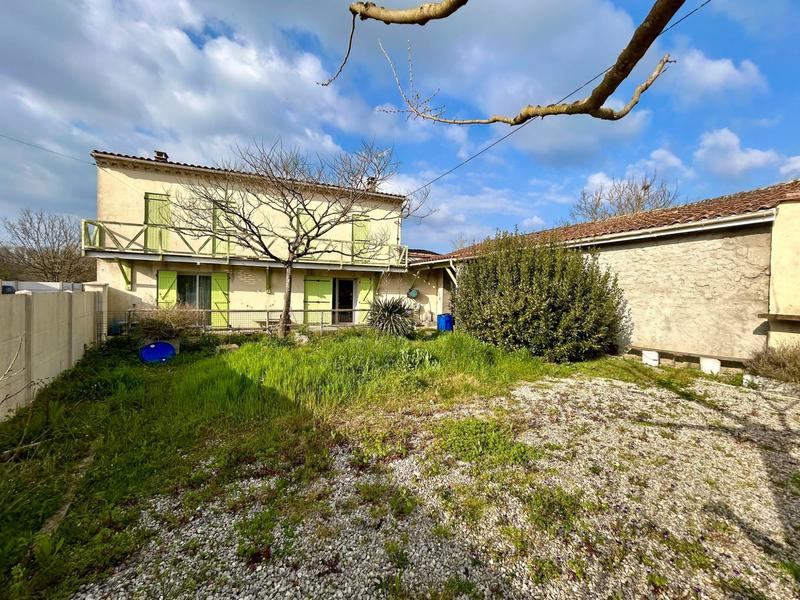 Maison - 187 m² - 9 pièces