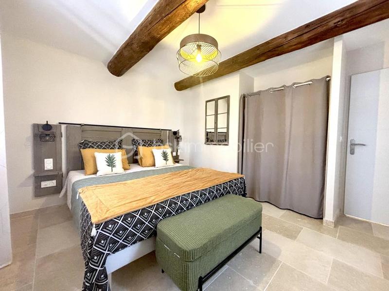 Maison traditionnelle - 94 m² - 4 pièces