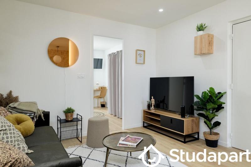 Chambre - 9 m² - 1 pièce