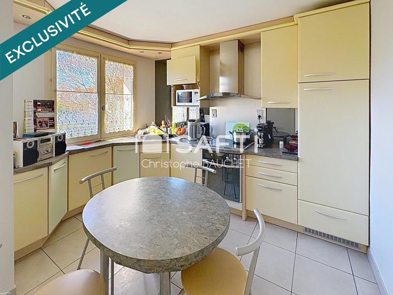 Maison - 94 m² - 4 pièces