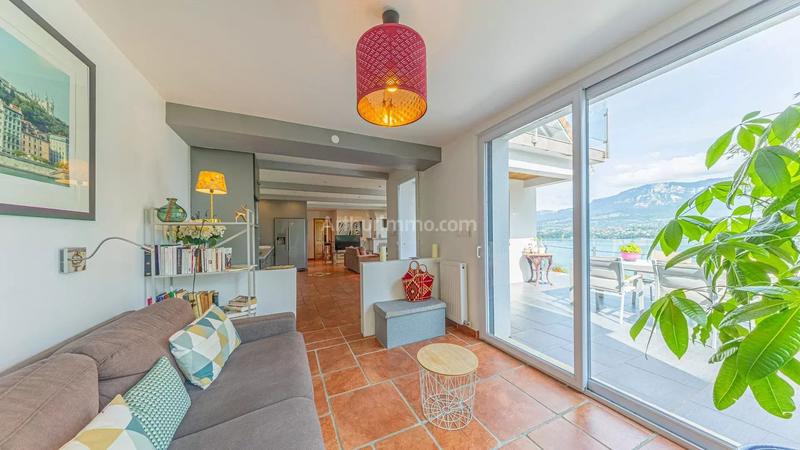 Maison - 207 m² - 10 pièces