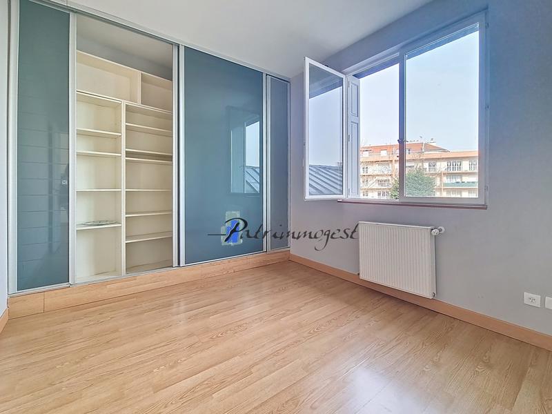 Appartement - 74 m² - 4 pièces
