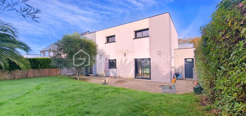 Maison - 157 m² - 6 pièces