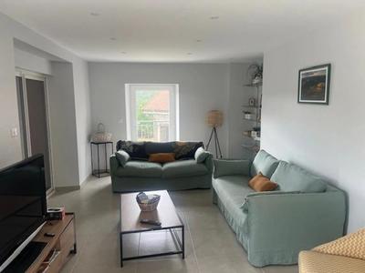 Maison - 240 m² - 4 pièces