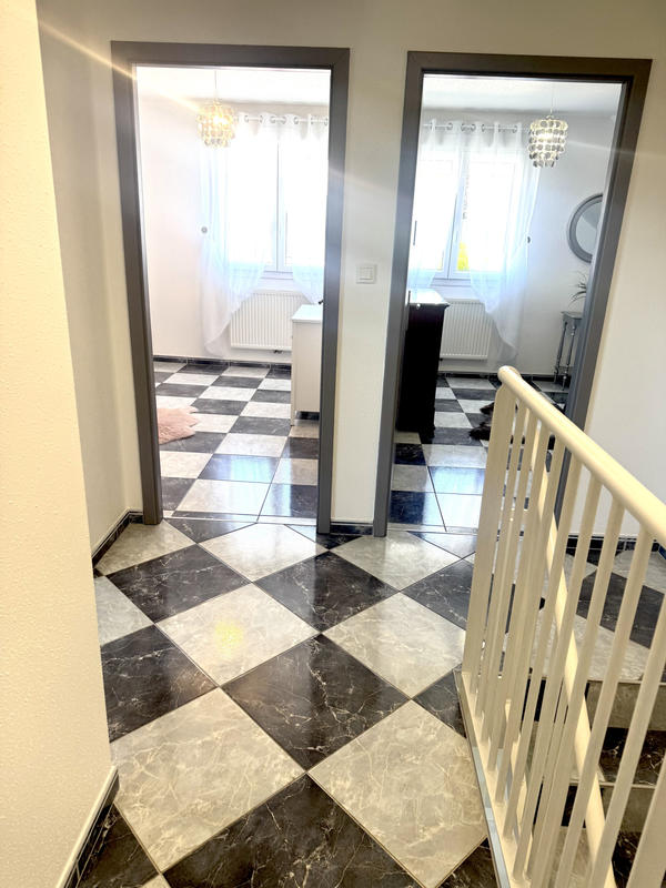 Appartement - 121 m² - 5 pièces