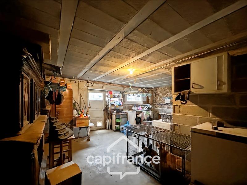 Maison - 220 m² - 10 pièces