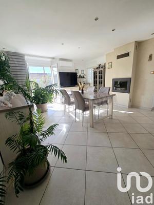 Appartement - 80 m² - 3 pièces