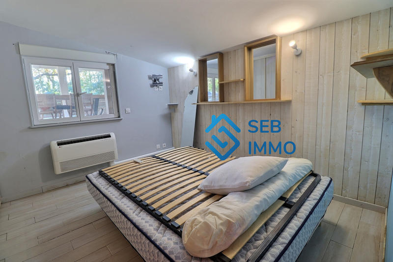 Maison - 196 m² - 8 pièces