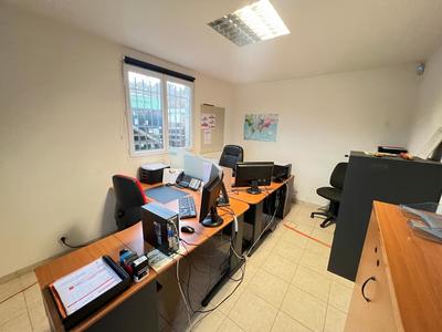 Bureau - 60 m²
