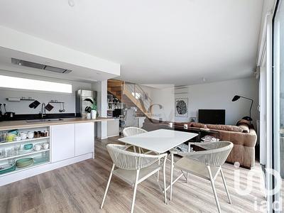 Maison - 94 m² - 4 pièces