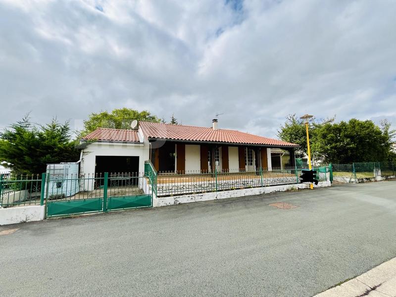 Maison traditionnelle - 100 m² - 4 pièces