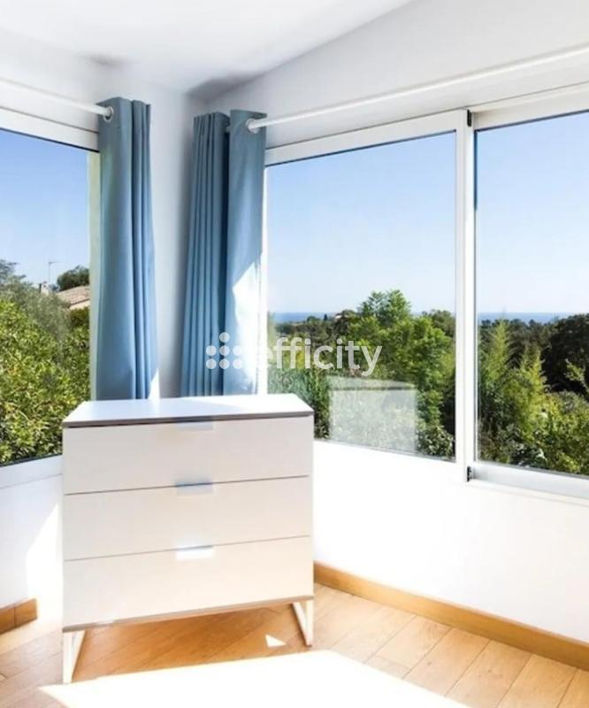 Villa - 179 m² - 7 pièces