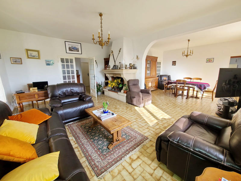 Maison - 194 m² - 6 pièces