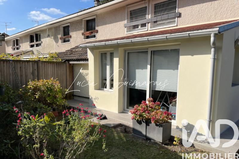 Maison - 99 m² - 6 pièces