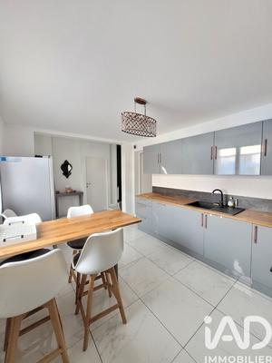 Maison de ville - 90 m² - 5 pièces