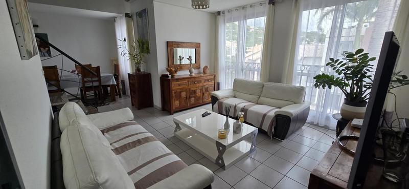 Appartement - 92 m² - 5 pièces