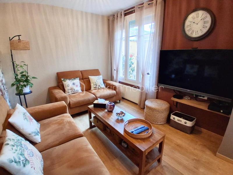 Maison de village - 94 m² - 5 pièces