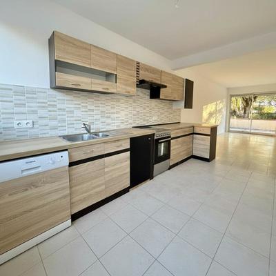 Maison - 93 m² - 5 pièces