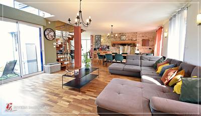 Maison - 192 m² - 7 pièces