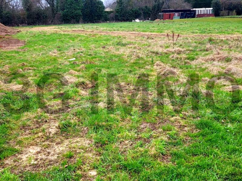 Terrain constructible - 857 m²