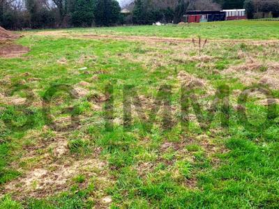 Terrain constructible - 857 m²