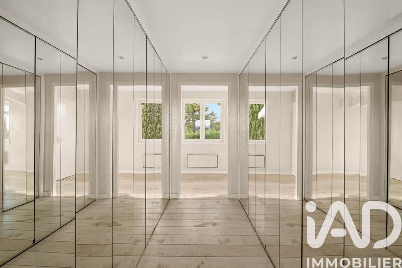 Maison - 270 m² - 5 pièces